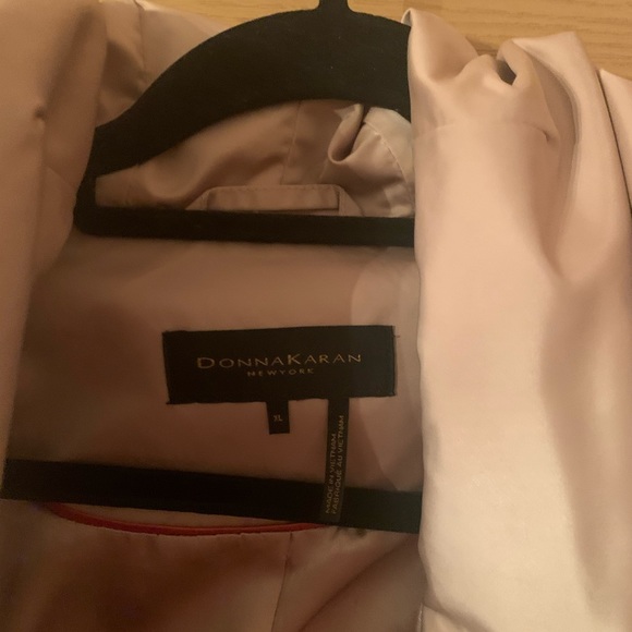 Donna Karan Satin Trench - Picture 4 of 4